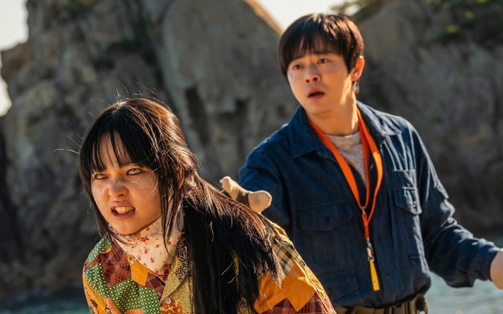 Kang Dong Won, Jun Ji Hyun 'song kiếm hợp bích', vực dậy năm hẩm hiu của Disney+ nhờ Tempest - Ảnh 7.