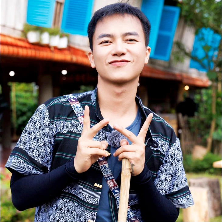 Bùi Công Nam - Ảnh 1.