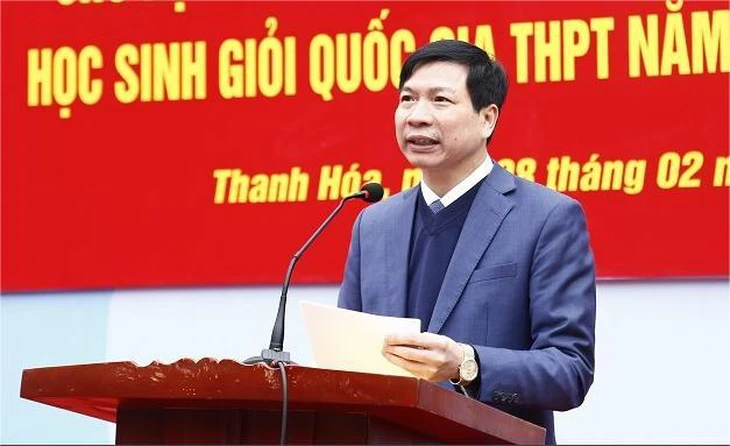 Khởi tố, bắt tạm giam cựu giám đốc Sở Giáo dục và Đào tạo Thanh Hóa Trần Văn Thức - Ảnh 1.