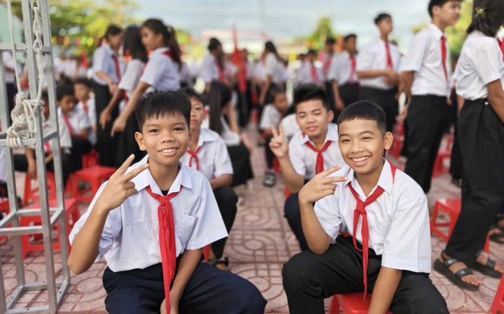 Tổng Bí thư Tô Lâm dự lễ khởi công trường biên giới ở Nghệ An - Ảnh 5.