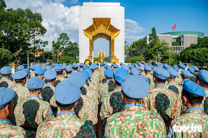 Đội công binh số 4 hứa quyết tâm với Bác trước khi lên đường nhận nhiệm vụ - Ảnh 3.