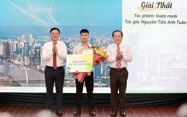 Ảnh chụp trong đại lễ 30-4 từ Landmark 81 đoạt giải nhất ‘TP.HCM – Sắc màu mới’ Ảnh chụp trong đại lễ 30-4 từ Landmark 81 đoạt giải nhất ‘TP.HCM – Sắc màu mới’