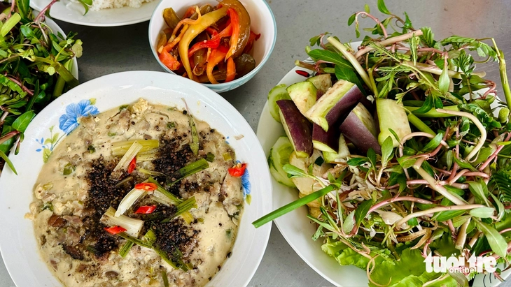 cá, mắm, rau đồng - Ảnh 2.