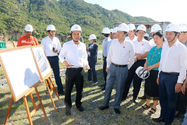 Sớm di dời hơn 400 hộ dân ra xa Trung tâm nhiệt điện Vĩnh Tân
