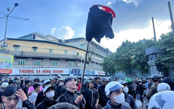 Cúng cô hồn văn minh, được không? - Ảnh 2.