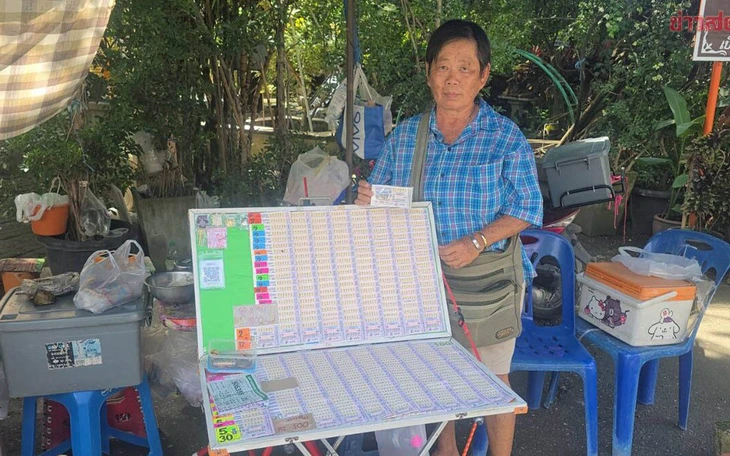 Xôn xao màn 'check var' video thanh niên quấy rối cô gái trong shop quần áo ở Ninh Bình - Ảnh 3.