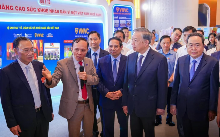 Xã đầu tiên ở Thanh Hóa đưa robot AI vào phục vụ hành chính công - Ảnh 4.