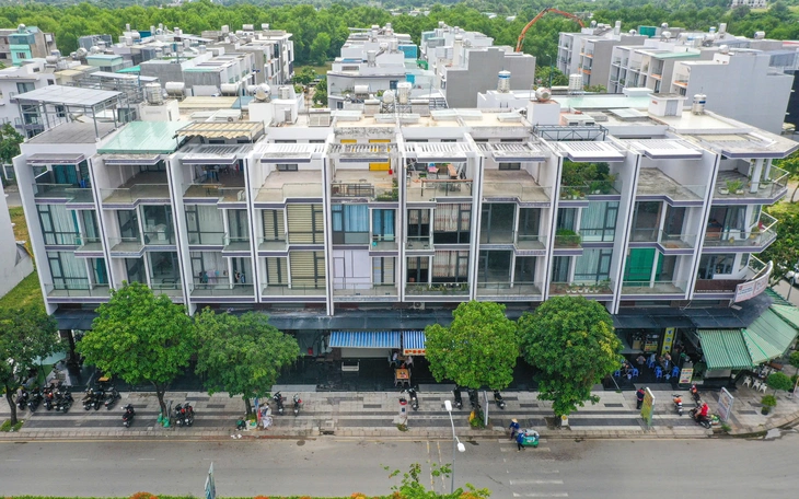 TP.HCM: nhiều chung cư vẫn 'trắng' sổ hồng - Ảnh 2.