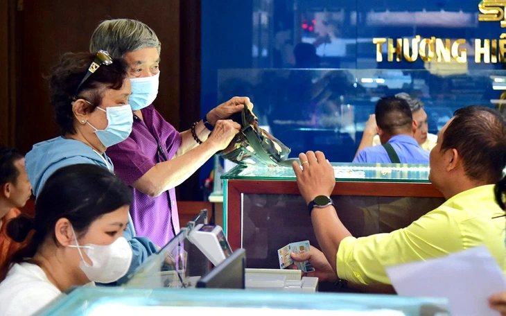Đã trình Quốc hội đánh thuế thu nhập cá nhân 0,1% khi bán vàng miếng - Ảnh 2.