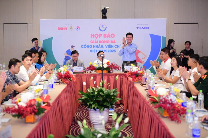 Ông Nguyễn Mạnh Kiên: 'Giải Bóng đá công nhân, viên chức Việt Nam là sân chơi danh giá' - Ảnh 3.