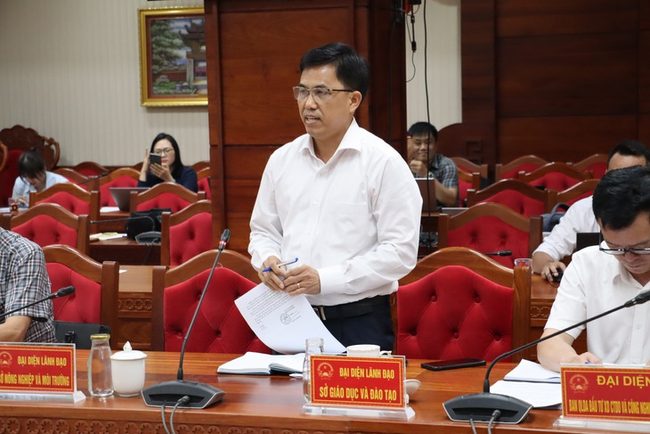 Đắk Lắk yêu cầu xử lý dứt điểm chuyện đồng phục rườm rà ở trường học - Ảnh 1.