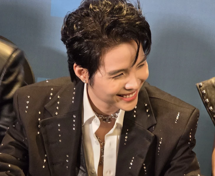 'Nghệ sĩ trẻ hãy giữ gìn hình ảnh không chỉ trong Anh trai say hi mà sau này nữa'  - Ảnh 2.
