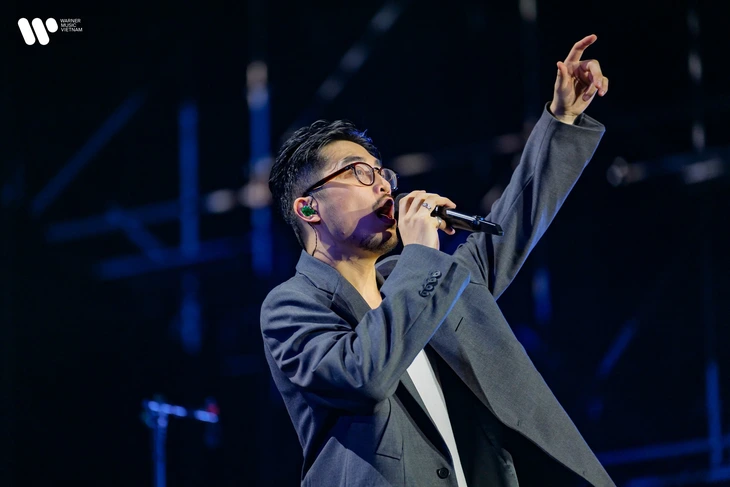Vũ. sold out vé Private Show 'Bảo tàng của nuối tiếc' tại Hà Nội - Ảnh 1.
