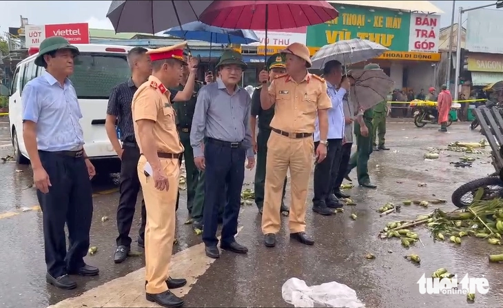 Vụ xe tải lao vào chợ khiến 3 người chết: Sớm di dời chợ chuối đến nơi khác - Ảnh 3.