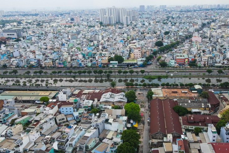 TP.HCM lập Hội đồng thi tuyển phương án kiến trúc cầu đường Bình Tiên - Ảnh 1.