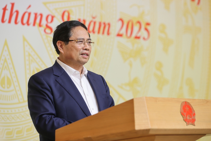 Thủ tướng yêu cầu kiểm điểm 29 bộ, cơ quan và 12 địa phương có tỉ lệ giải ngân dưới mức trung bình - Ảnh 1.