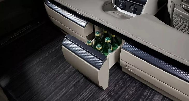 Kia Carnival 2026 thêm bản 'chủ tịch': Như phòng khách sạn di động, có chi tiết gợi nhớ Rolls-Royce - Ảnh 14.
