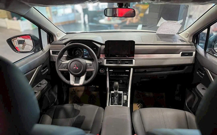 Mitsubishi Xpander đua top nhiều hạng mục CCA 2025, dễ trở thành xe xăng bán chạy nhất năm - Ảnh 4.