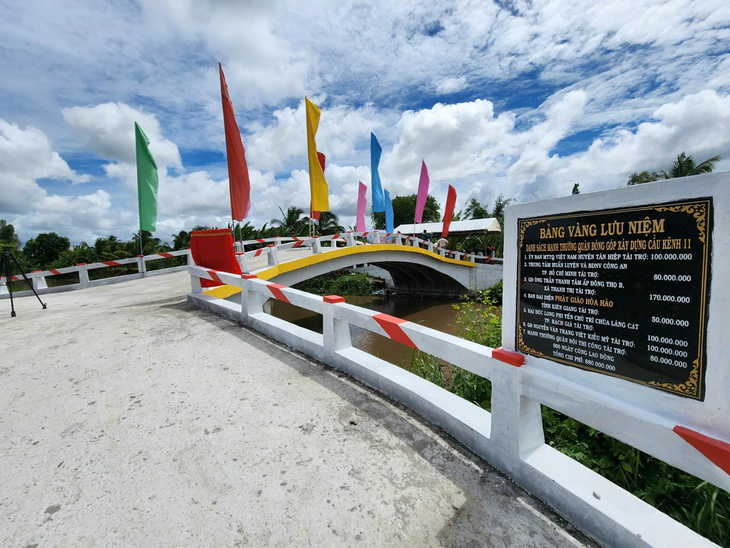 Cầu bê tông đến trường - an toàn cho học sinh mùa mưa lũ - Ảnh 2.