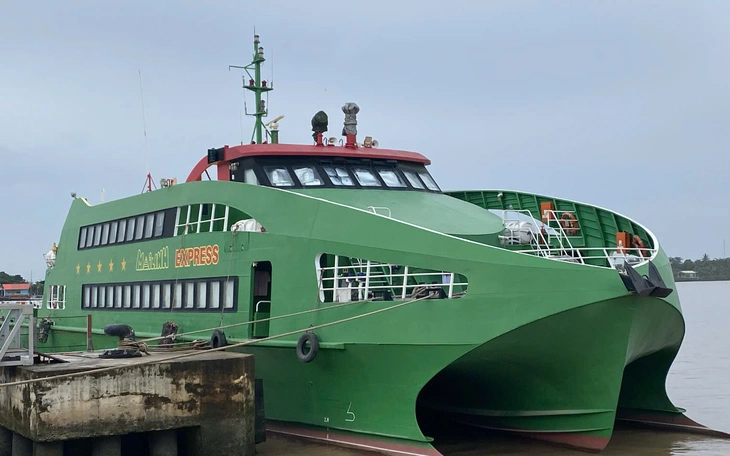 Tàu cao tốc tuyến Vũng Tàu - Côn Đảo chạy lại từ mùng 10 Tết - Ảnh 2.