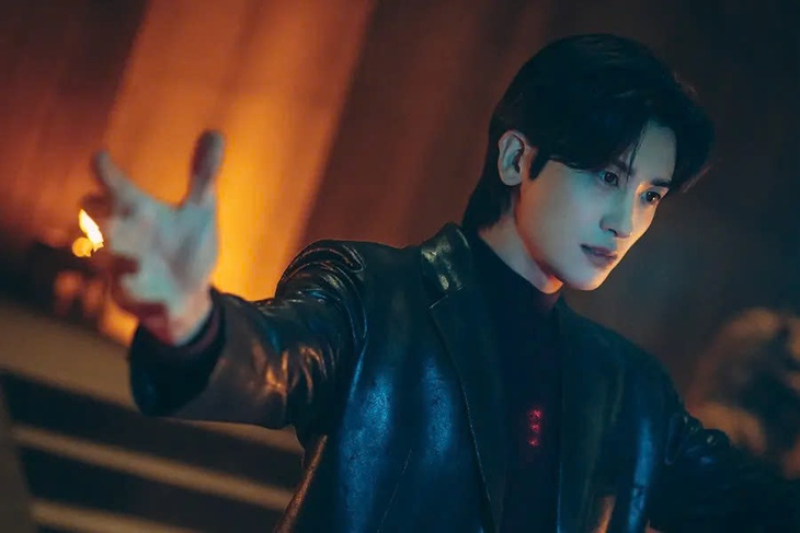 Ma Dong Seok, Park Hyung Sik gây phẫn nộ vì nhận cát sê 'kịch trần' trong phim Twelve - Ảnh 3.