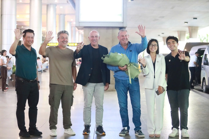 Các golfer huyền thoại thế giới đã đến Việt Nam để tham dự Vietnam Legends Tour 2025 - Ảnh 2.