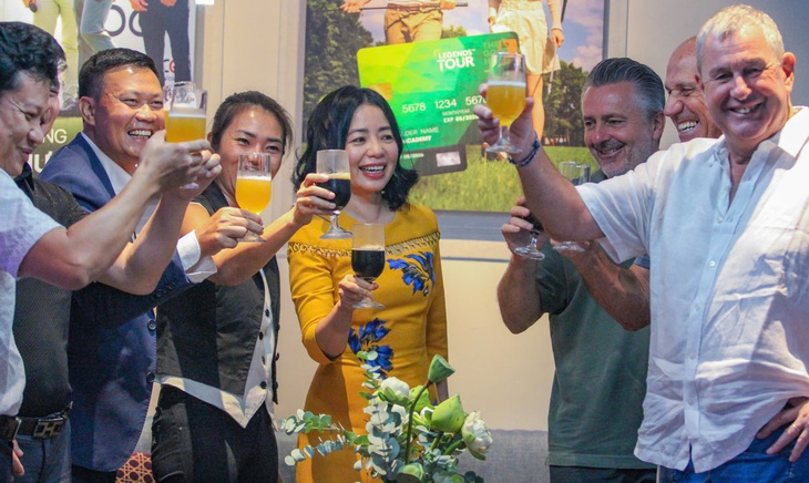 Các golfer huyền thoại thế giới đã đến Việt Nam để tham dự Vietnam Legends Tour 2025 - Ảnh 3.