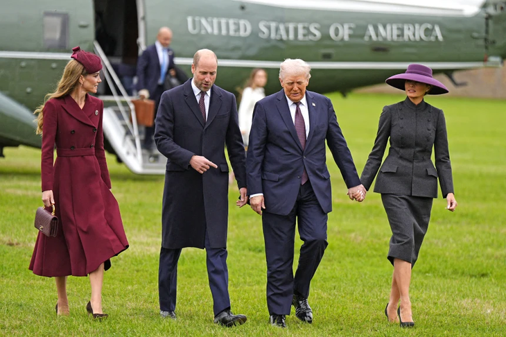 Toàn cảnh màn tiếp đón hoành tráng nhất của Hoàng gia Anh dành cho Tổng thống Trump - Ảnh 1.