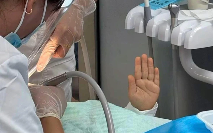 Danh tính 'tổng tài' liên quan vụ đánh nhân viên quán cà phê - Ảnh 3.