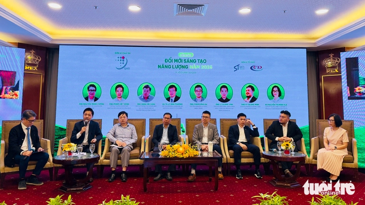 Hàng triệu xe điện sắp lăn bánh, thách thức hạ tầng sạc và tỉ lệ thiết bị phải nhập khẩu - Ảnh 1.