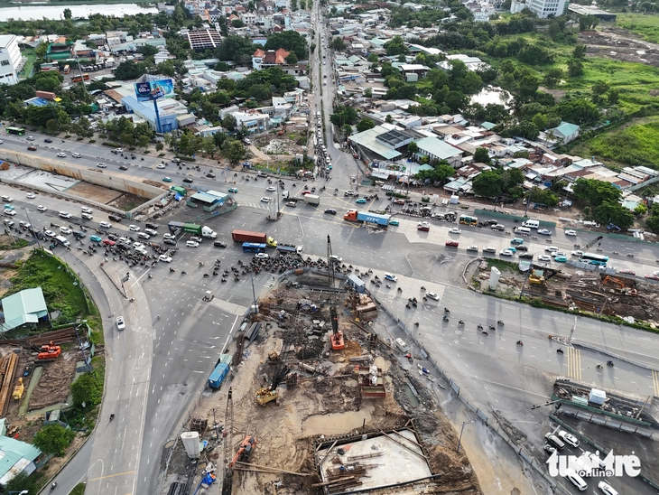 Có 8 kịch bản chống kẹt xe, An Phú vẫn hỗn loạn nếu 1 xe sai luật - Ảnh 1.