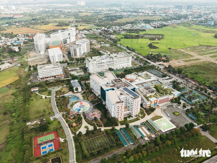 Tin tức sáng 19-9: TP.HCM đề xuất đầu tư 100 dự án y tế; Hà Nội nghi có rau 'lạ' vào trường học - Ảnh 1.