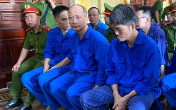 Công an TP.HCM bắt tạm giam 5 người nhập lậu hàng hóa từ Trung Quốc, kê khai thiếu số lượng - Ảnh 4.