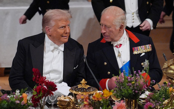 Toàn cảnh màn tiếp đón hoành tráng nhất của Hoàng gia Anh dành cho Tổng thống Trump - Ảnh 7.