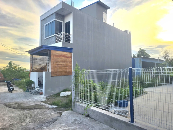Vụ xây nhà trên đất người khác: UBND phường đề nghị hai bên tiếp tục thỏa thuận - Ảnh 1.