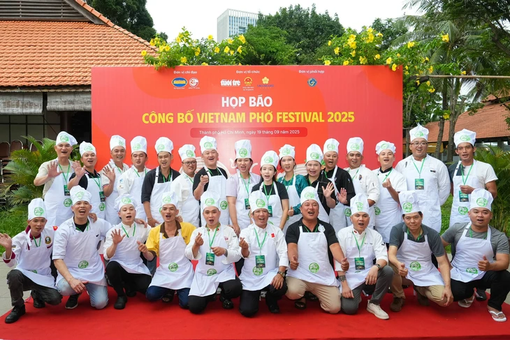 Nổi lửa đi tìm Người nấu phở ngon năm 2025 - Ảnh 4. Nổi lửa Đi tìm người nấu phở ngon năm 2025 - Ảnh 4.
