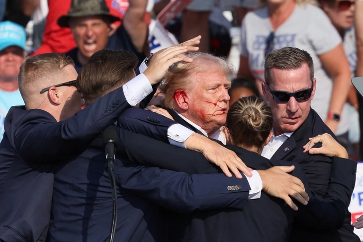 Vụ ám sát Charlie Kirk: Kỷ nguyên bạo lực dân túy - Ảnh 4.