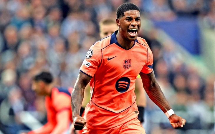 HLV Amorim: 'Ông chủ Man United đề nghị ký hợp đồng mới với tôi'  - Ảnh 2.