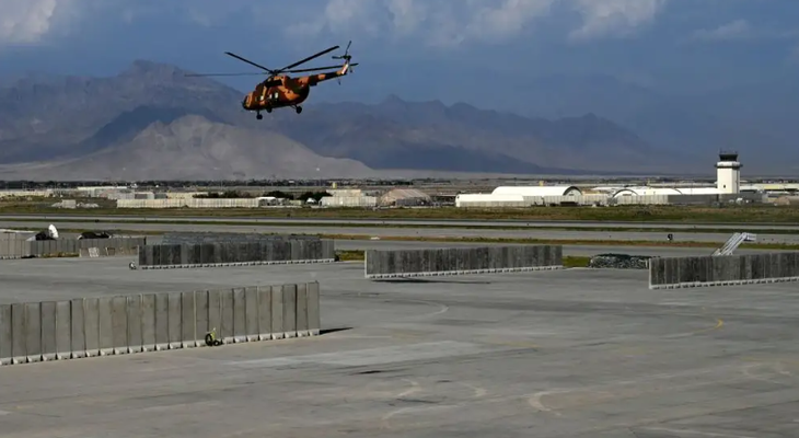 Ông Trump muốn giành lại căn cứ quân sự Bagram ở Afghanistan, Taliban phản đối - Ảnh 1.