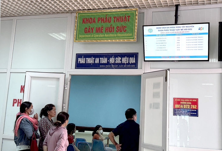 Kiểm tra dấu hiệu vi phạm vụ kê khống hơn 500 ca tán sỏi tại Bệnh viện Đa khoa vùng Tây Nguyên - Ảnh 3.