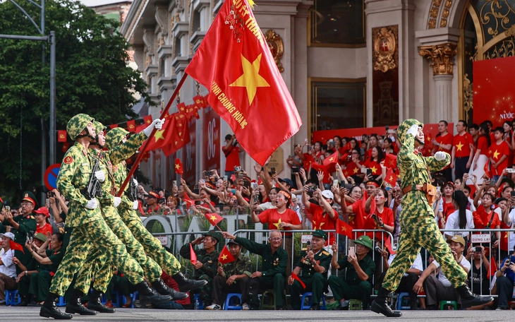 Các chú bộ đội cầu hôn người yêu sau nhiệm vụ A80: Hạnh phúc nhân đôi trong ngày lịch sử - Ảnh 4.