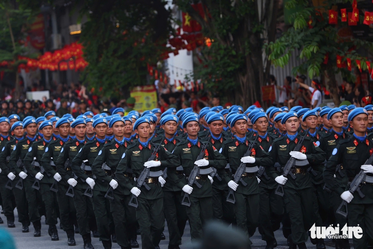 Chiến sĩ công an tự hào, bùi ngùi xúc động khi hoàn thành nhiệm vụ A80 - Ảnh 15.
