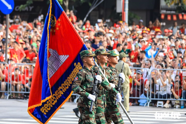 diễu binh - Ảnh 6.