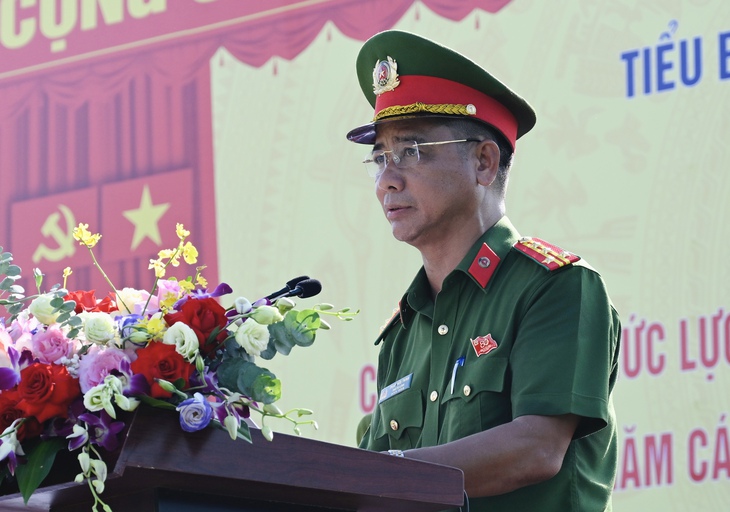 diễu binh - Ảnh 2.