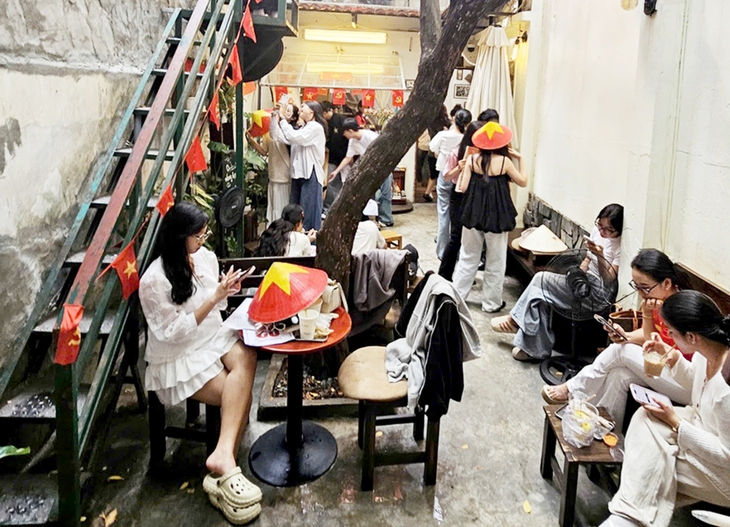 Hàng quán, điểm vui chơi... thắng lớn dịp lễ - Ảnh 2. dịp lễ 2-9 - Ảnh 2.