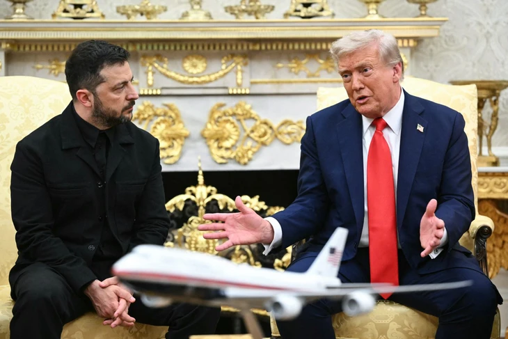 Ông Zelensky thông báo sẽ gặp ông Trump trong lúc Nga tấn công ồ ạt - Ảnh 1.