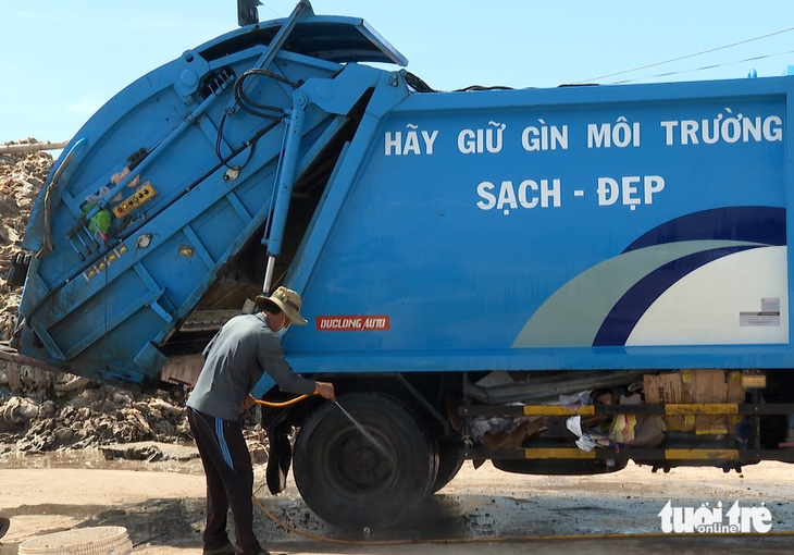 Vụ chặn xe bãi rác An Hiệp vì gây ô nhiễm môi trường: Sẽ tiếp nhận rác trở lại vào 21-9 - Ảnh 2.