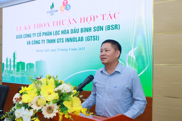 BSR bắt tay với GTS làm sản phẩm tái chế từ nhà máy lọc dầu Dung Quất - Ảnh 1. BSR bắt tay với GTS làm sản phẩm tái chế từ Nhà máy Lọc dầu Dung Quất - Ảnh 1.
