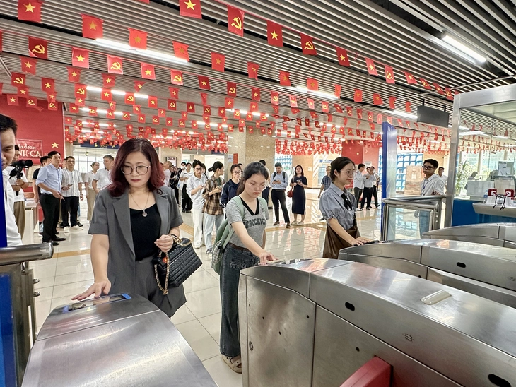 Hà Nội áp dụng công nghệ sinh trắc học, định danh với khách hàng đi metro Cát Linh - Hà Đông - Ảnh 1.