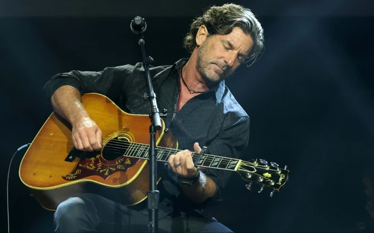 Chi tiết vụ rơi máy bay khiến 69 binh sĩ Colombia thiệt mạng: Máy bay hơn 40 tuổi, quẹt phải cây - Ảnh 2.